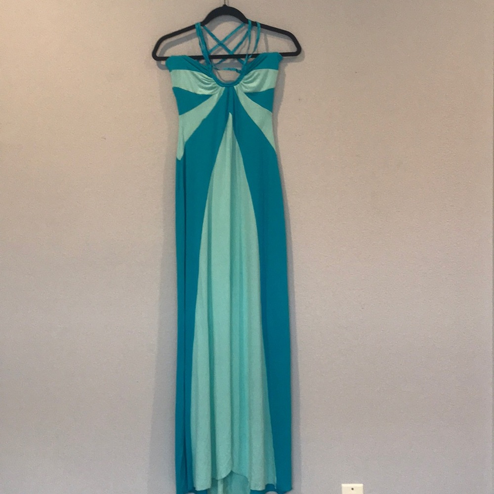 Bebe beautiful maxi dress